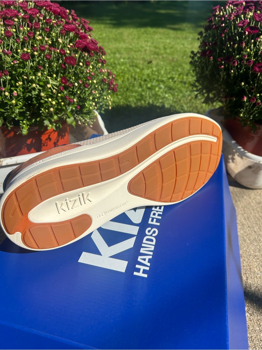 Kizik Hands Free Dress Sneaker - White with Orange Sole - Mens